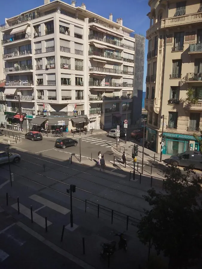 Charmant F1 Pres Tramway Et Plage Nice Apartment